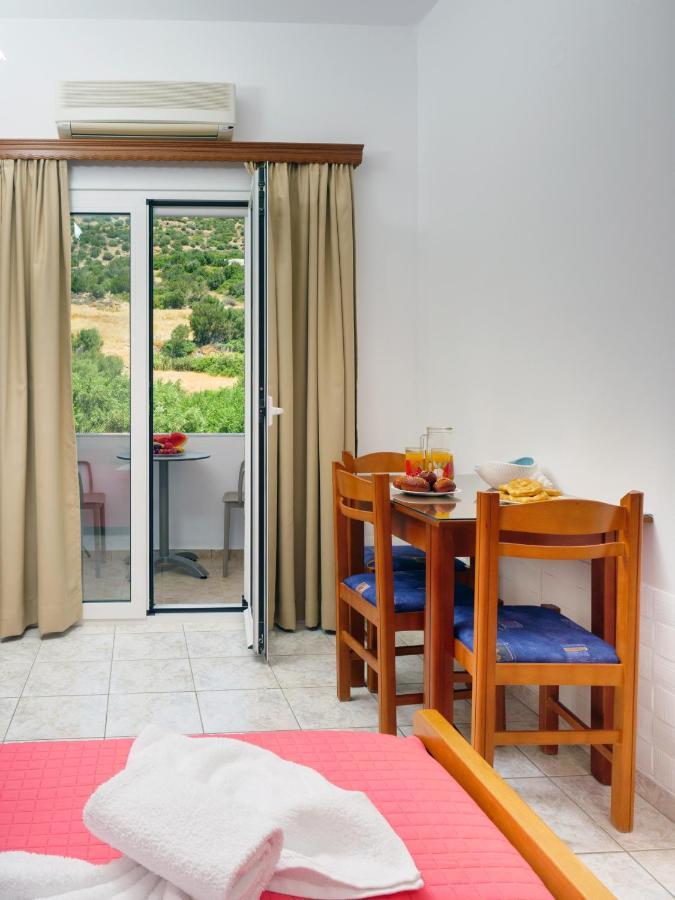 Studios Eftihia Keratókambos Ngoại thất bức ảnh